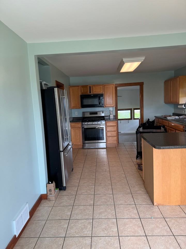 10530 Eastnorth Road - Photo 4 of 12