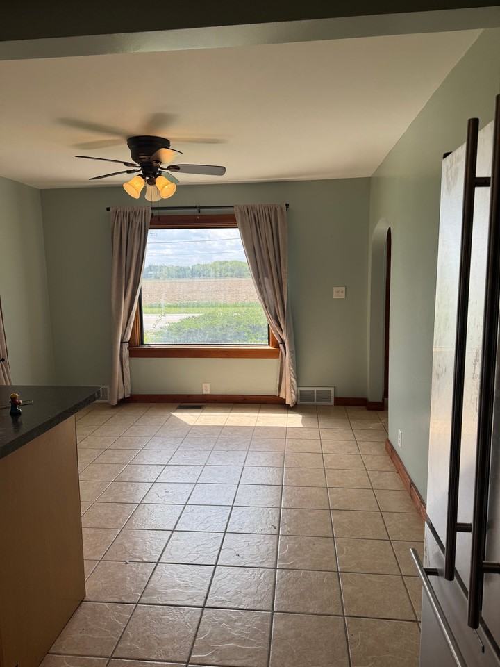 10530 Eastnorth Road - Photo 5 of 12