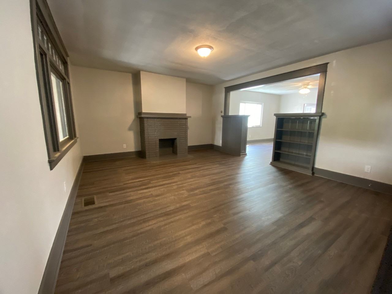 1028 Walnut St - Photo 6 of 16