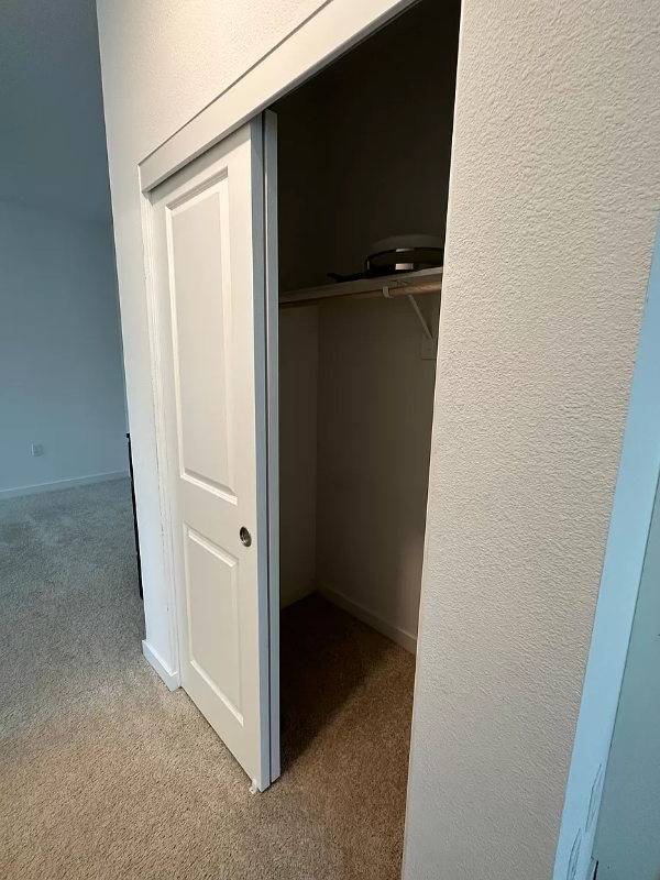 2812 Rabbit Hollow Dr - Photo 4 of 7