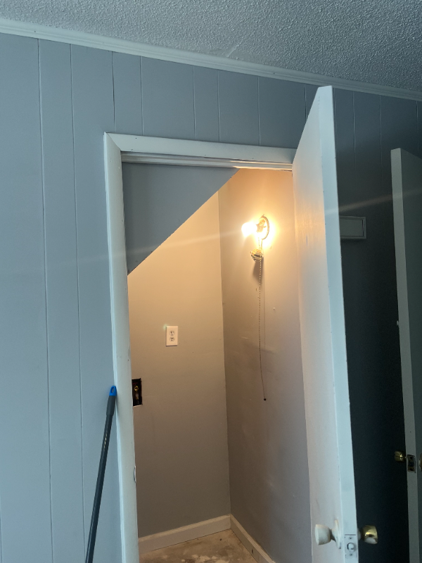 147 Woodland Dr #6 - Photo 2 of 17