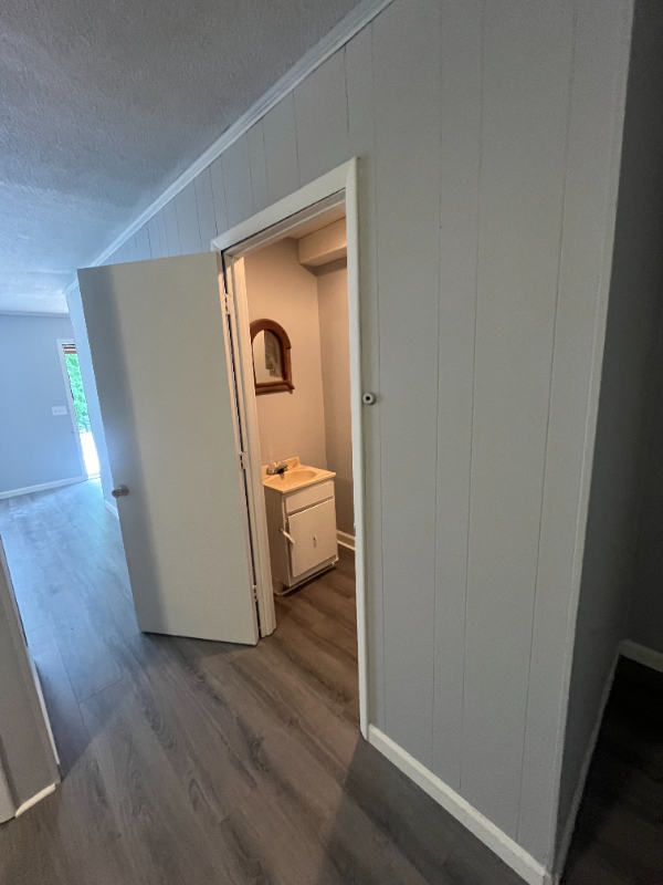 147 Woodland Dr #6 - Photo 4 of 17