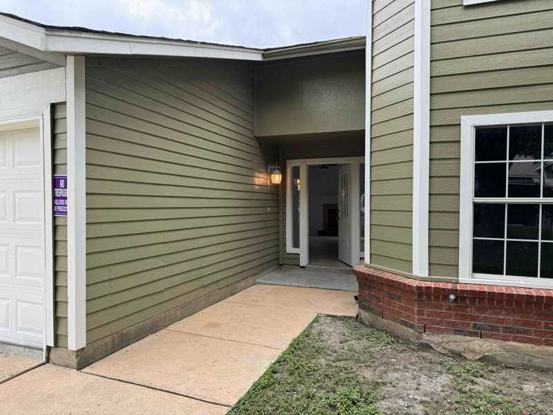 8742 Ridge Moon Dr - Photo 2 of 12