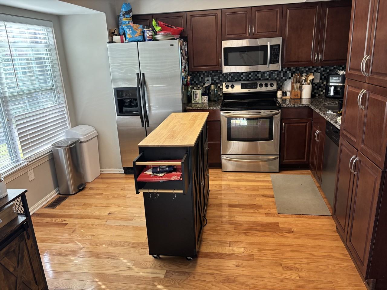 1355 Riverwood Way - Photo 3 of 19