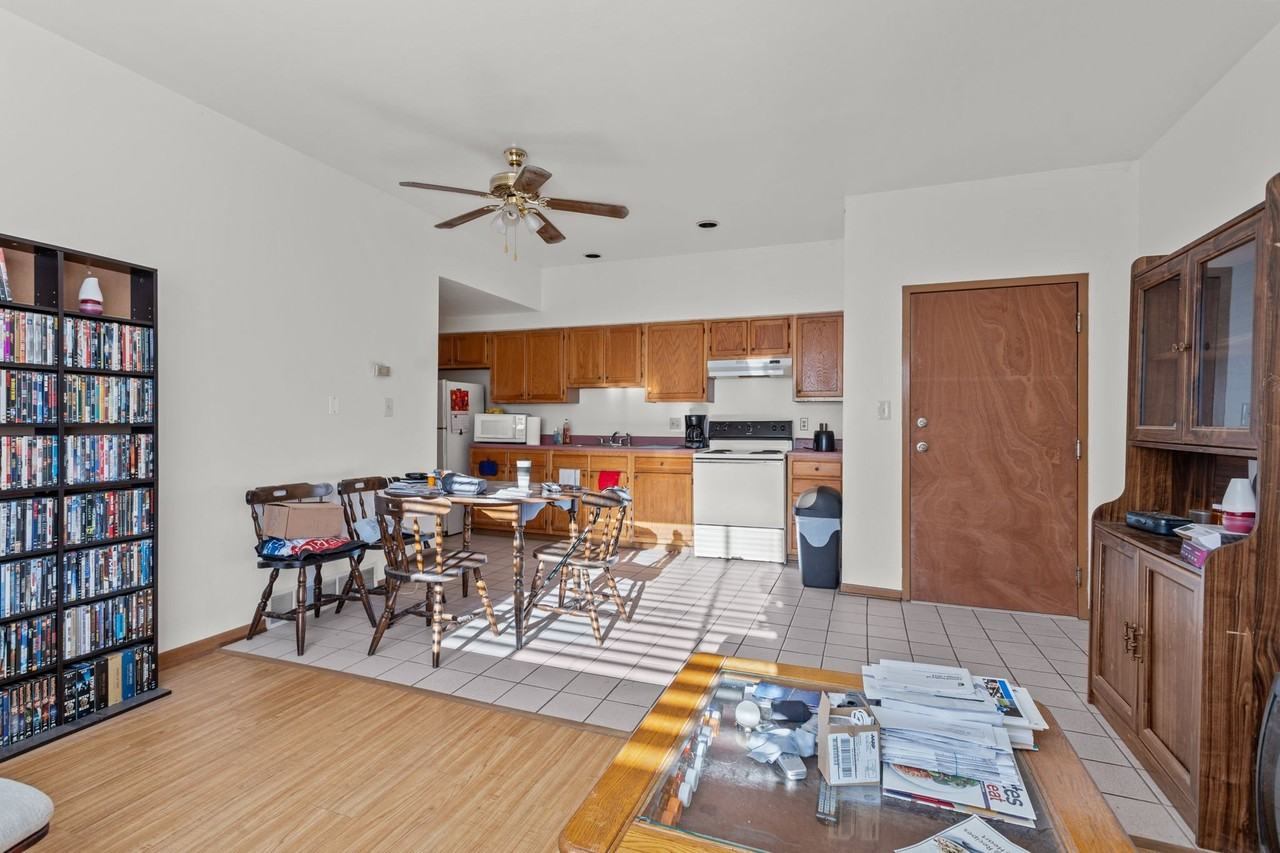 569 Woodmont Ave #C - Photo 6 of 11