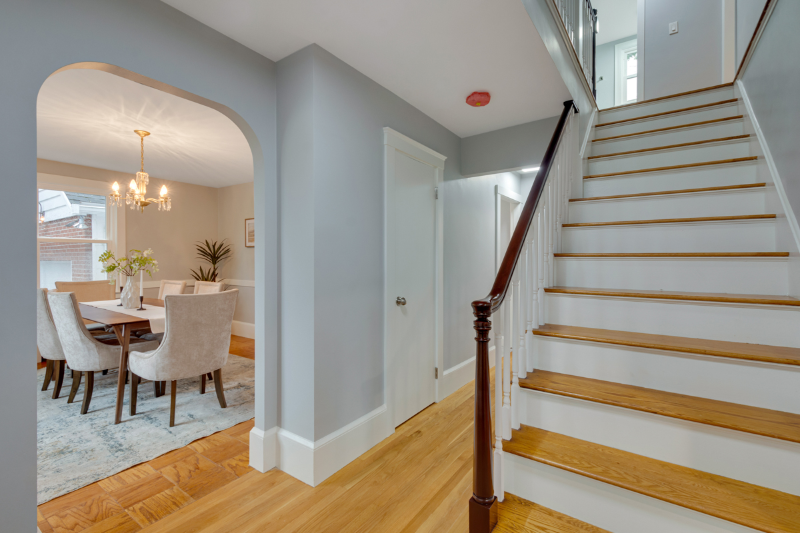 250 Nichols St - Photo 3 of 14