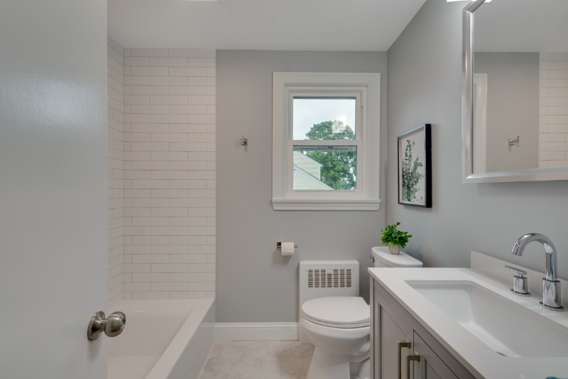 250 Nichols St - Photo 6 of 14