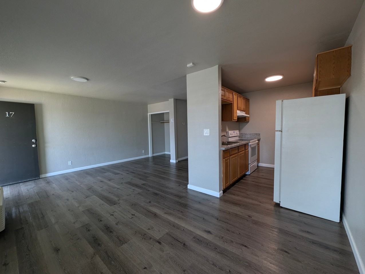 58 Grand Ave #17 - Photo 6 of 10