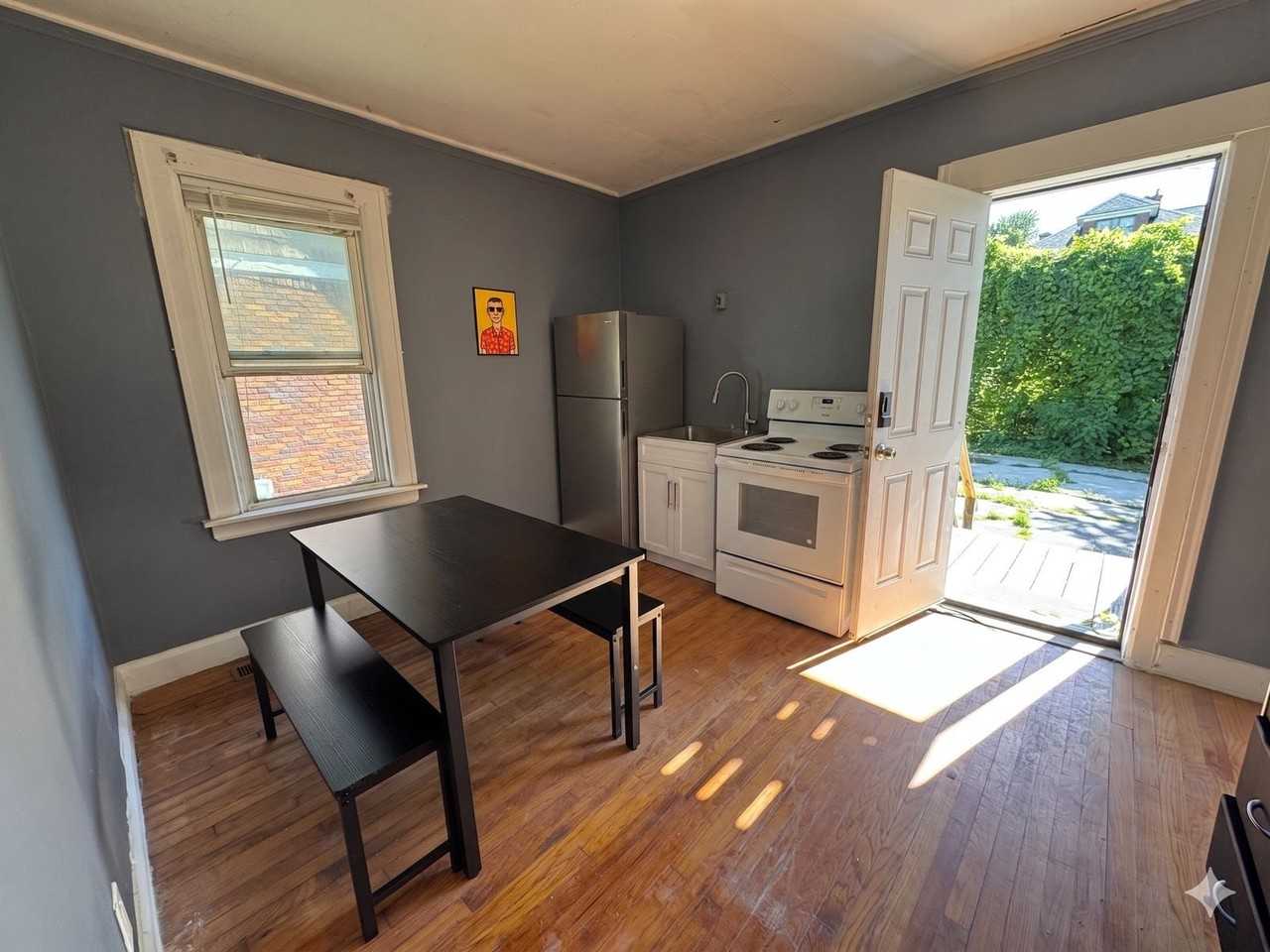 3625 Bedford St #B - Photo 5 of 5