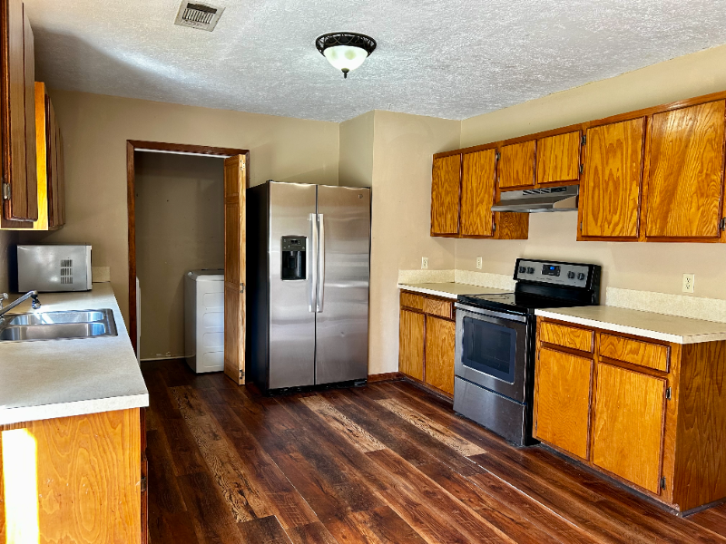 723 Bearling St - Photo 6 of 17