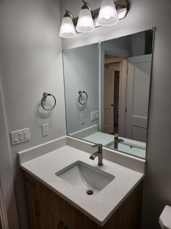4099 Brooks Ave Ne - Photo 3 of 8