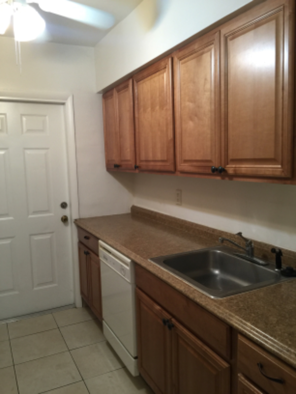 265 Sw 7th St - Photo 3 of 19