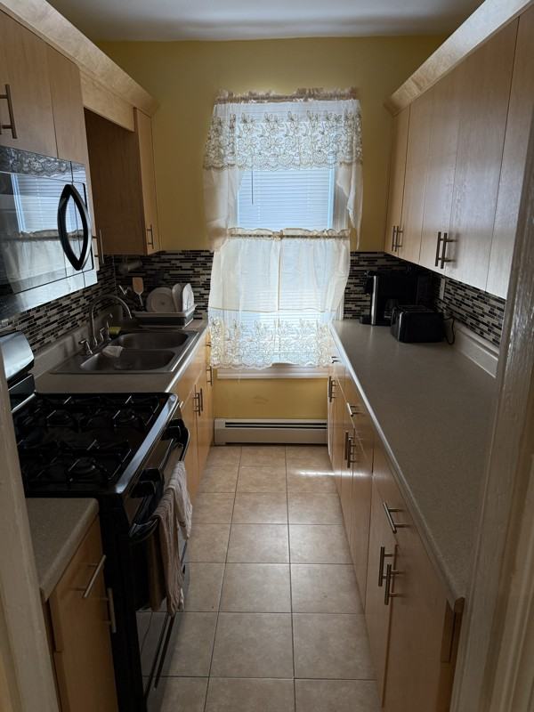 80 Potters Ave #3RM2 - Photo 6 of 10