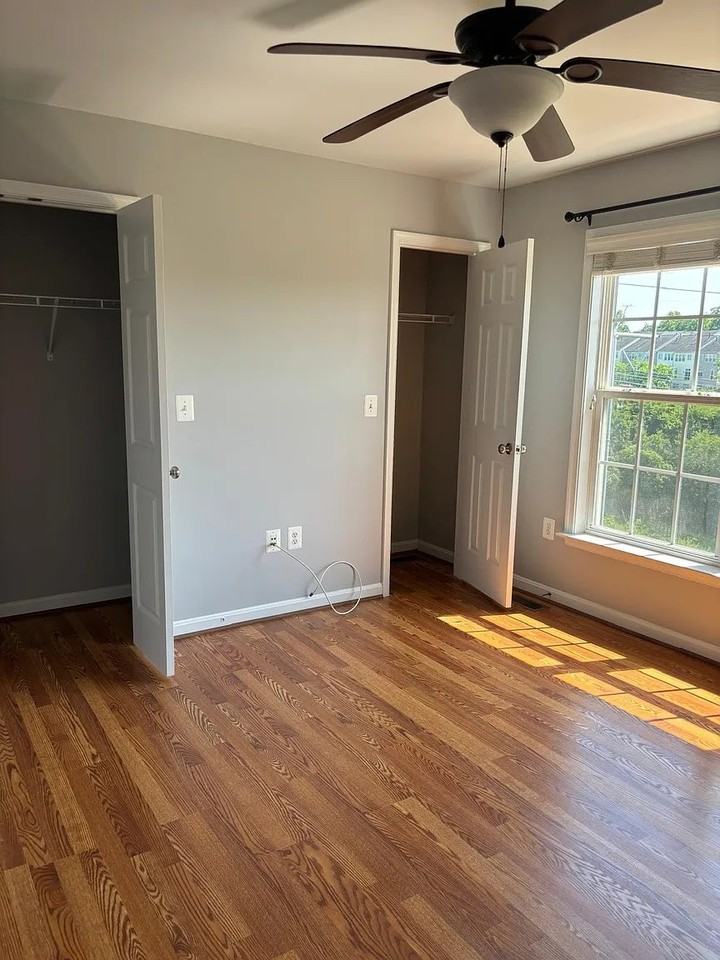 15711 John Diskin Cir - Photo 7 of 14
