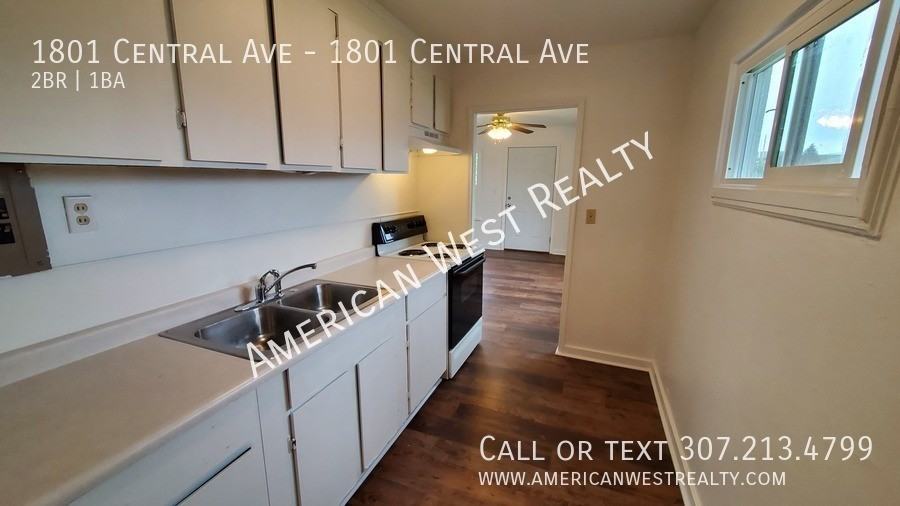 1801 Central Ave - Photo 3 of 7