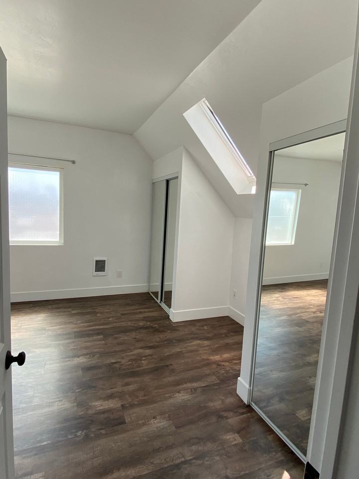 3320 Clairemont Dr #3322B - Photo 5 of 8