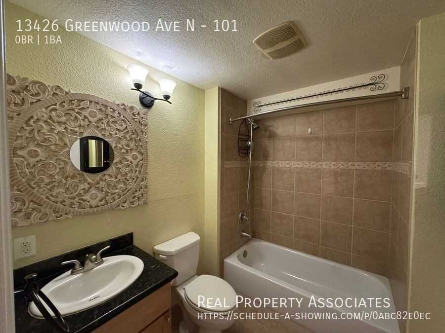 13426 Greenwood Ave N #101 - Photo 4 of 14