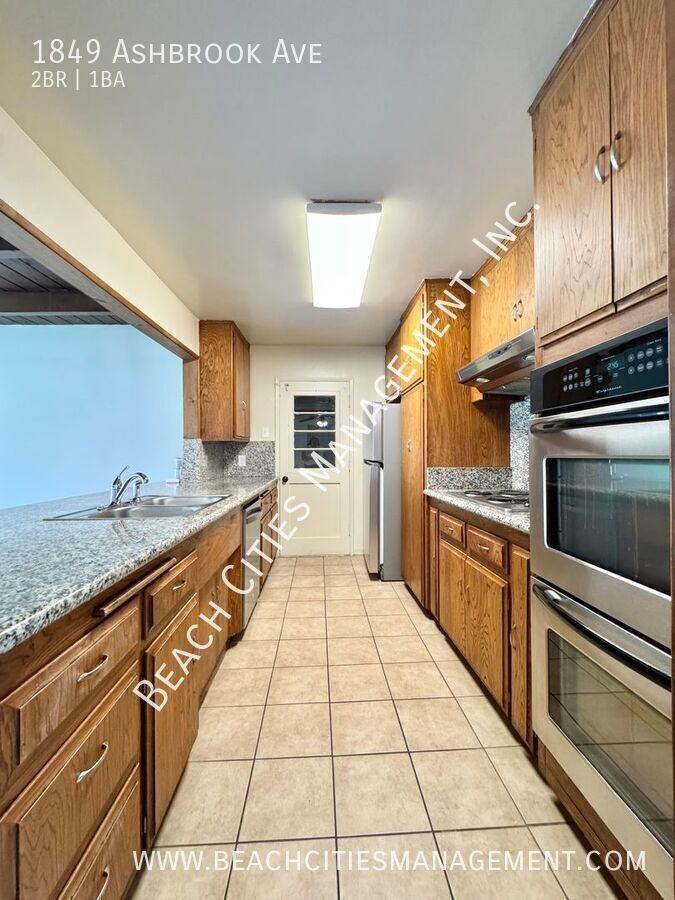 1849 Ashbrook Ave - Photo 7 of 29
