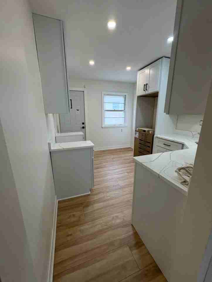 1154 E Singer Cir #2 - Photo 3 of 5