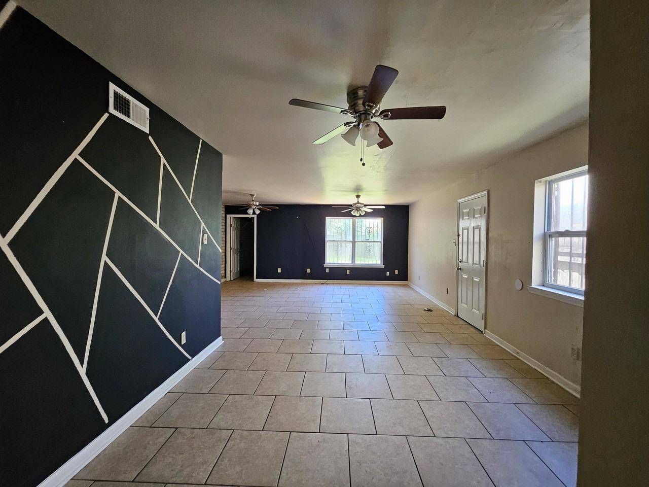 6972 Bundy Rd - Photo 4 of 11