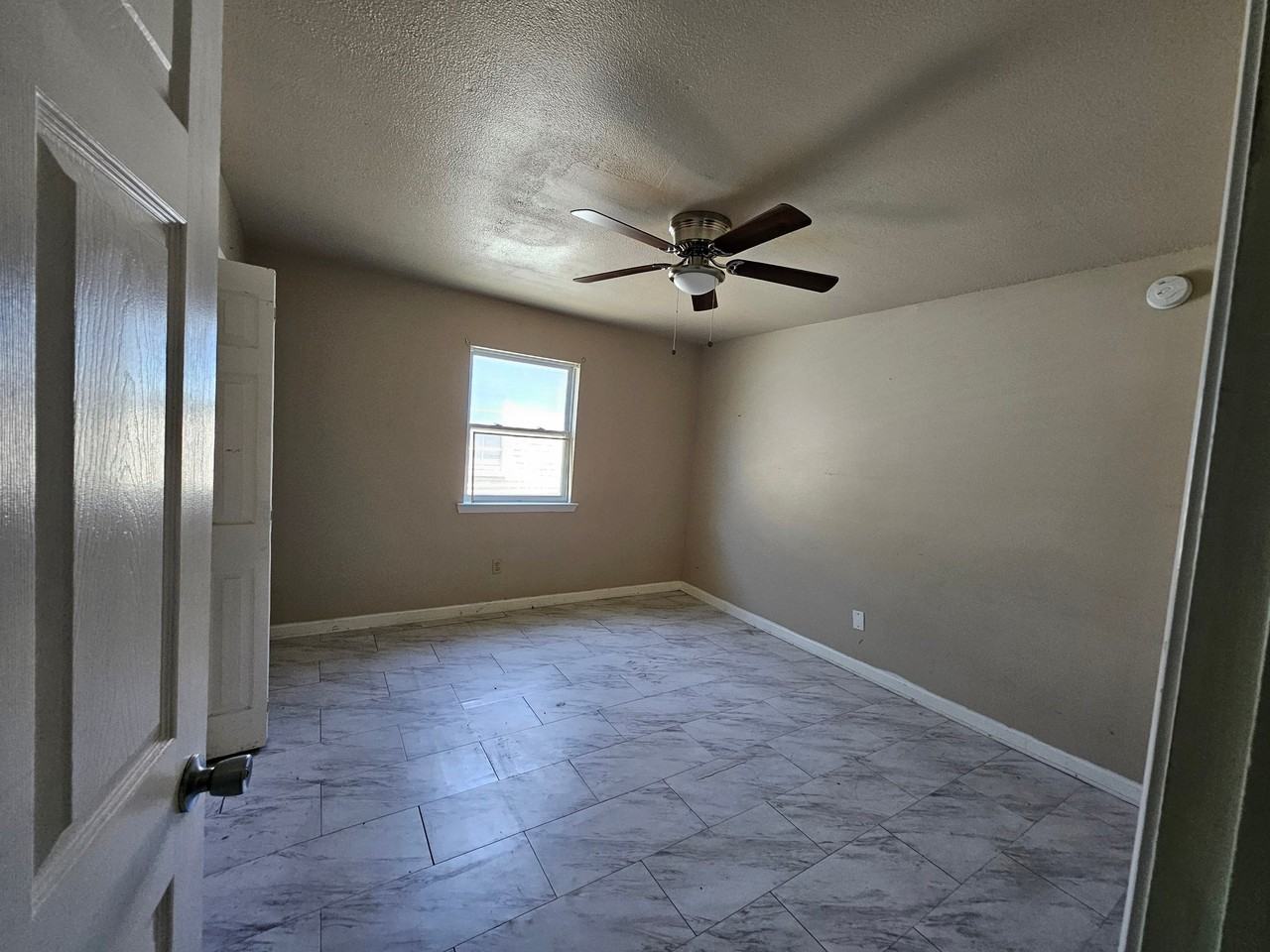 6972 Bundy Rd - Photo 7 of 11