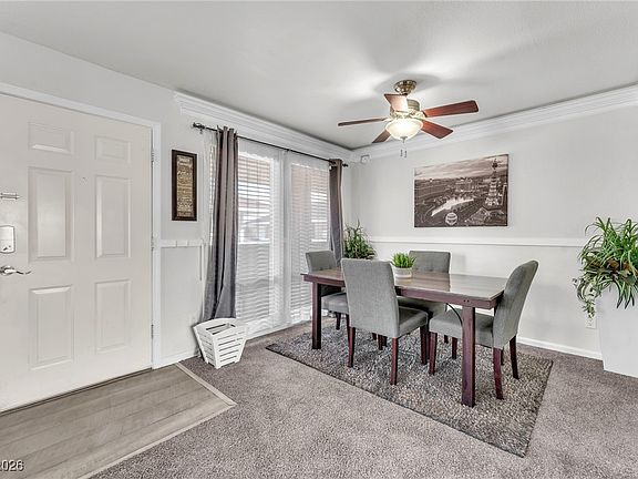 714 Oakmont Ave #12 - Photo 3 of 19