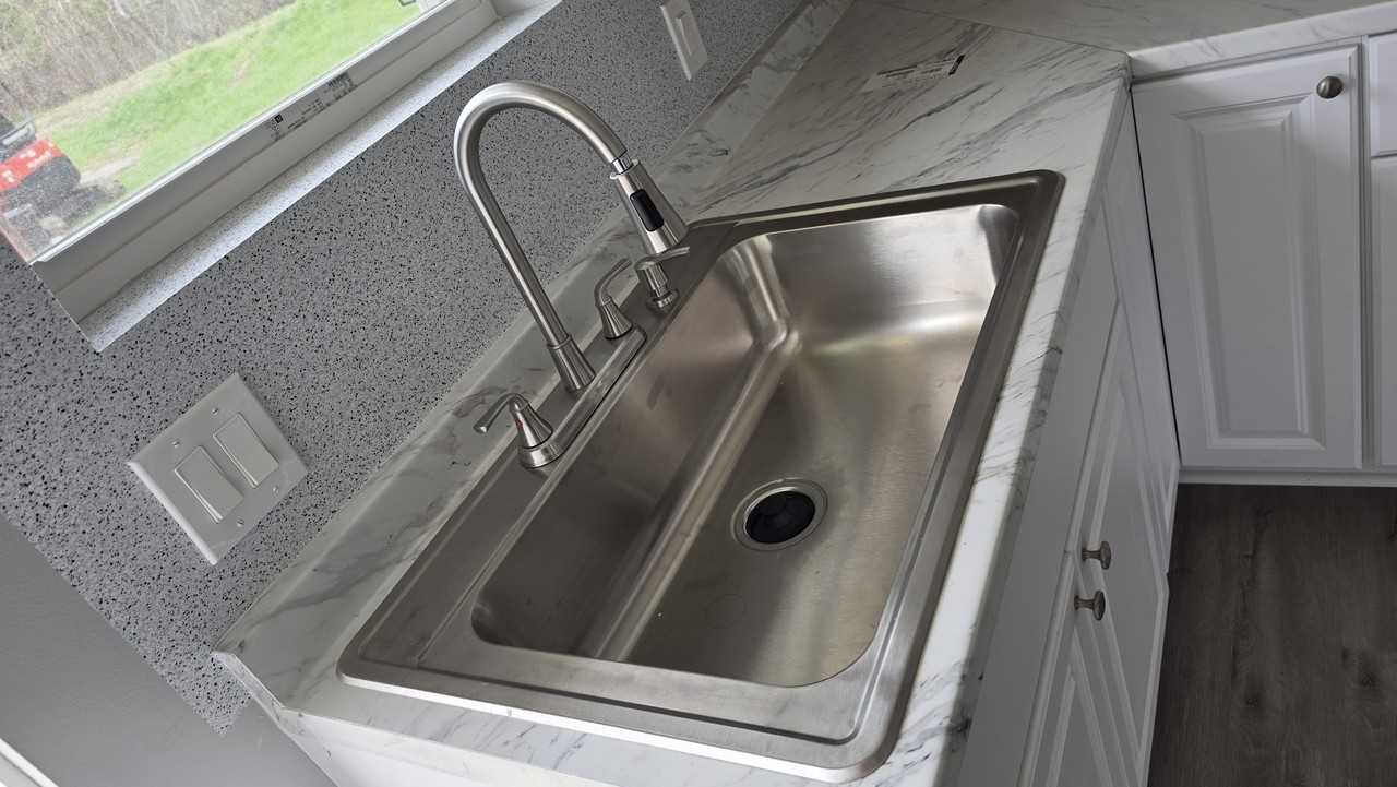 567 Franklin Road - Photo 5 of 12