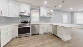 featured image of 346 Cherry St #2