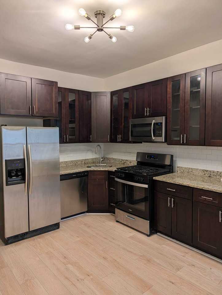 2302 N Hamlin Ave #1 - Photo 2 of 13