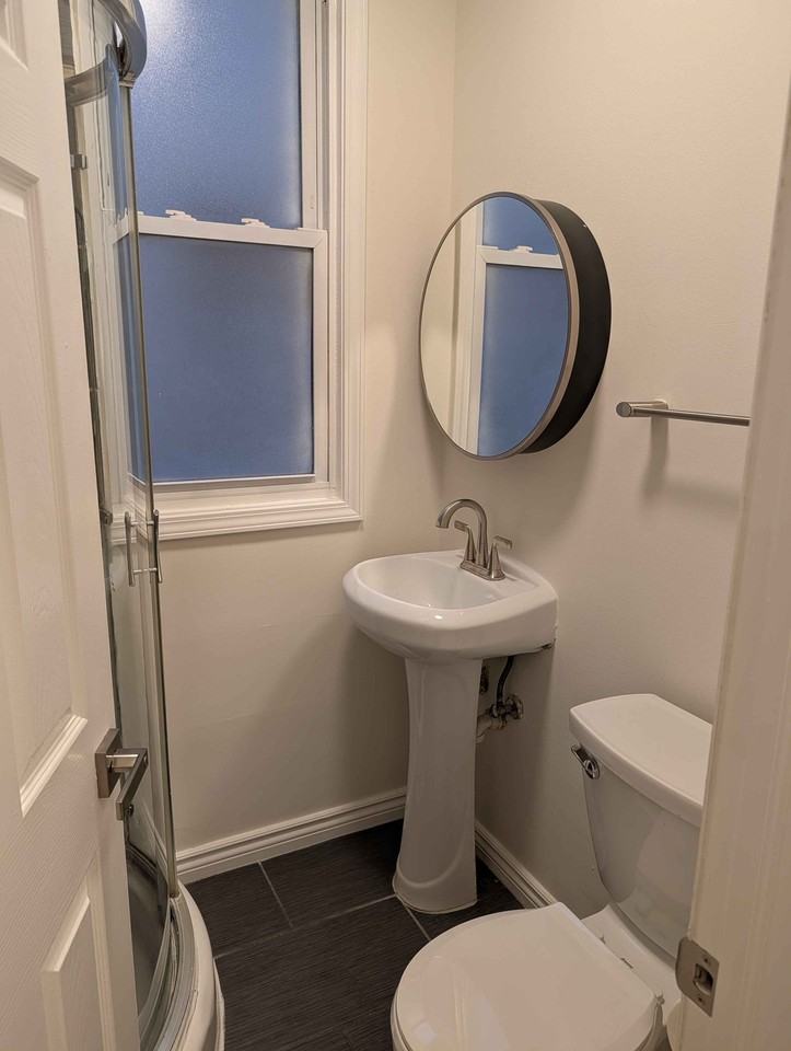 2302 N Hamlin Ave #1 - Photo 5 of 13