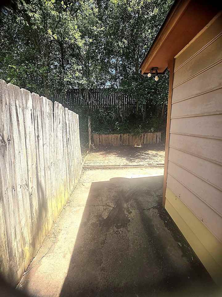 1702 1701/1702 Jamestown Way #1702 - Photo 3 of 6