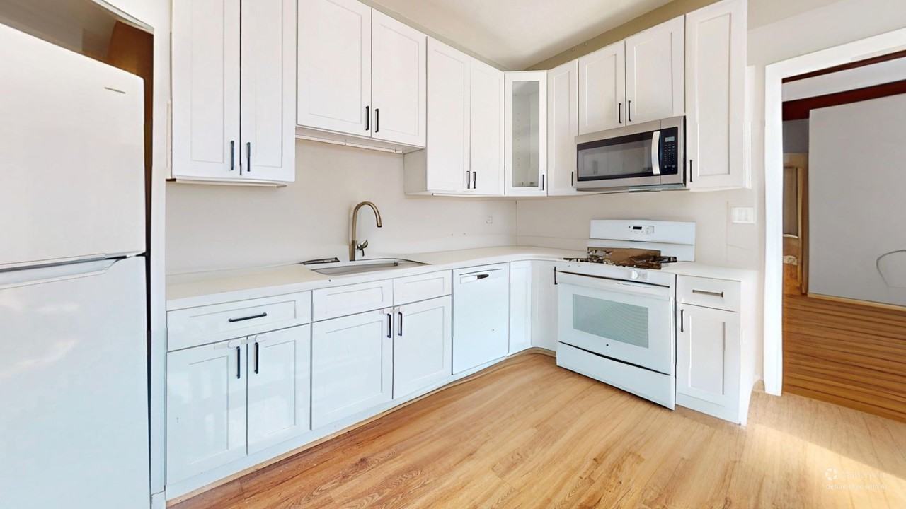 12 Lyman St. - Photo 3 of 15