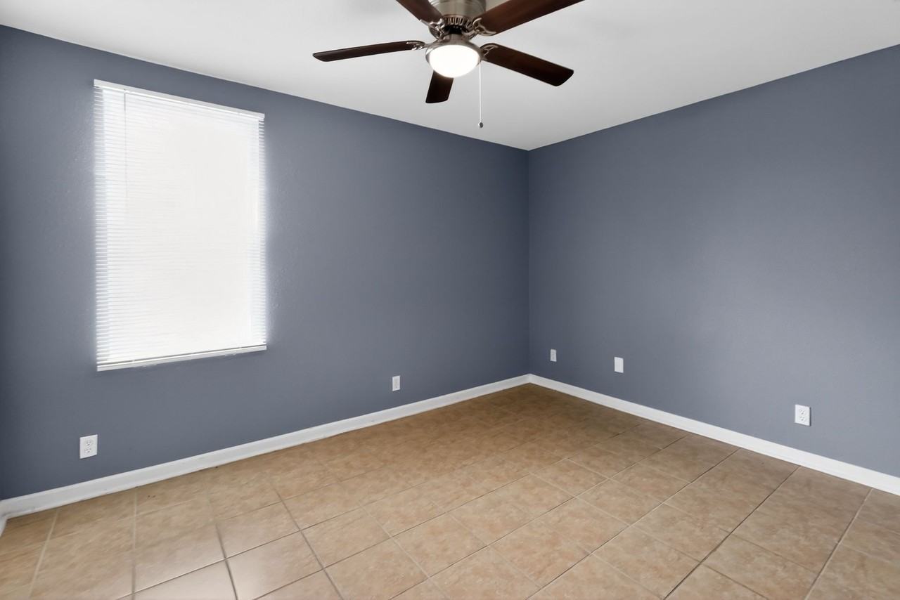1000 Transmitter Rd #B4 - Photo 6 of 13