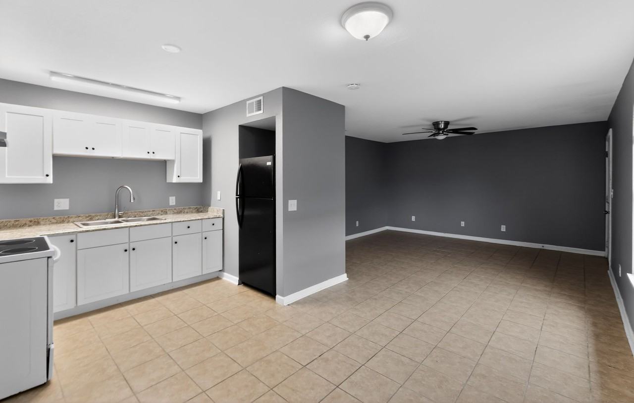 1000 Transmitter Rd #C3 - Photo 7 of 14