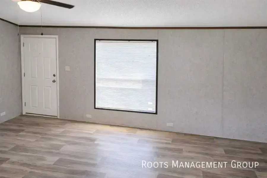 343 Linda Dr #315 - Photo 2 of 10