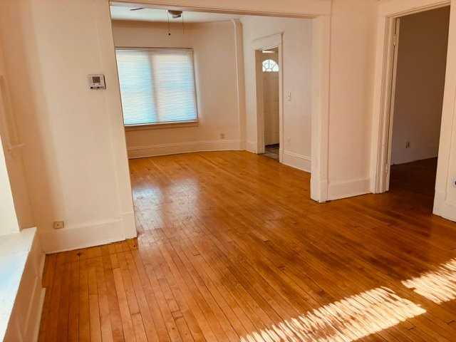 2931 W Chambers St - Photo 2 of 8