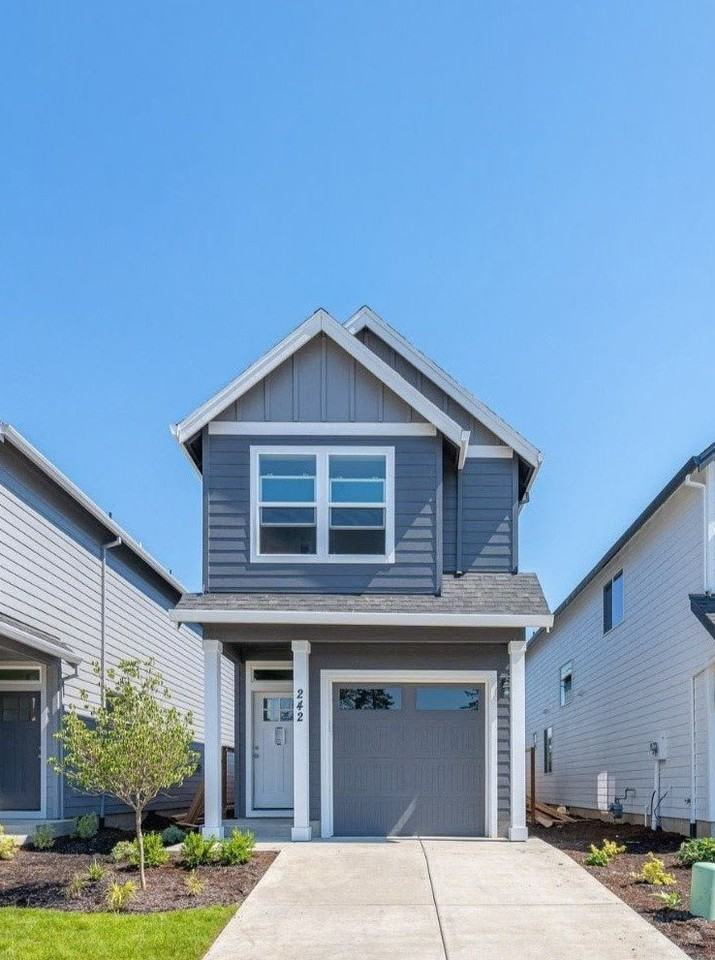 242 E Wayno Way - Photo 2 of 12