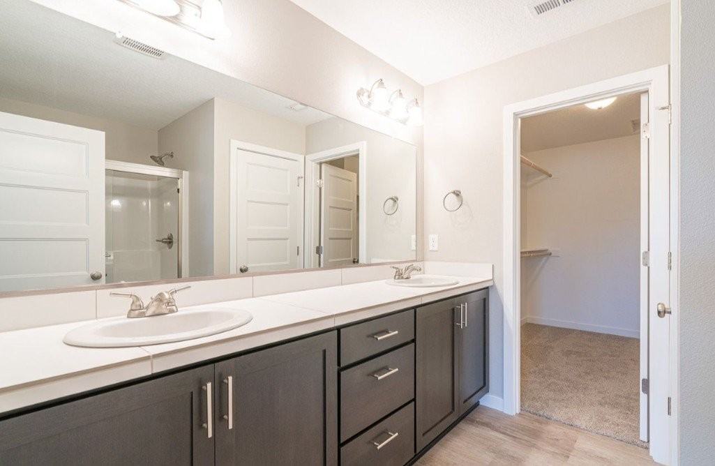 242 E Wayno Way - Photo 7 of 12