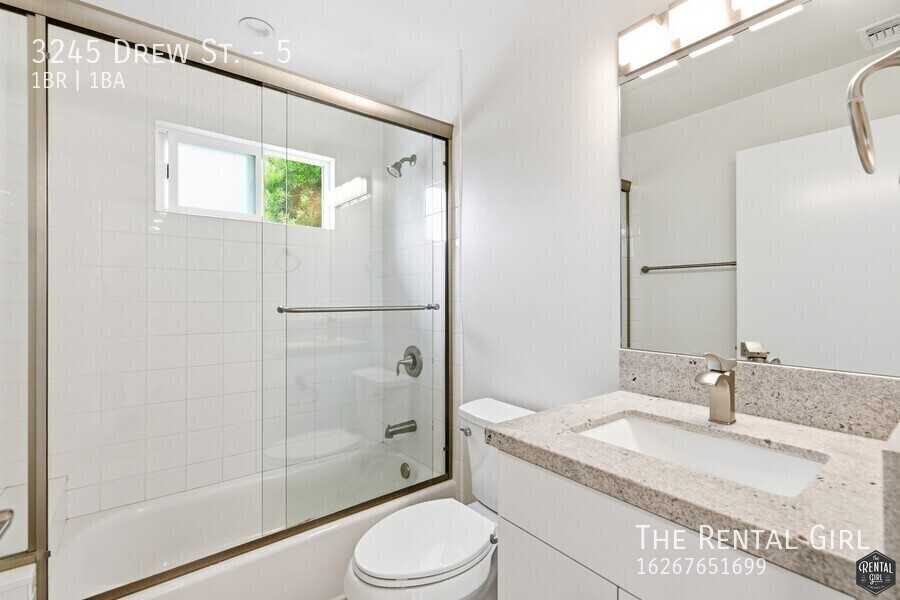 3245 Drew St #5 - Photo 6 of 13
