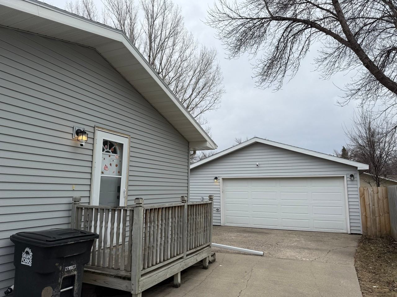 4811 6th Ave N - Photo 2 of 21