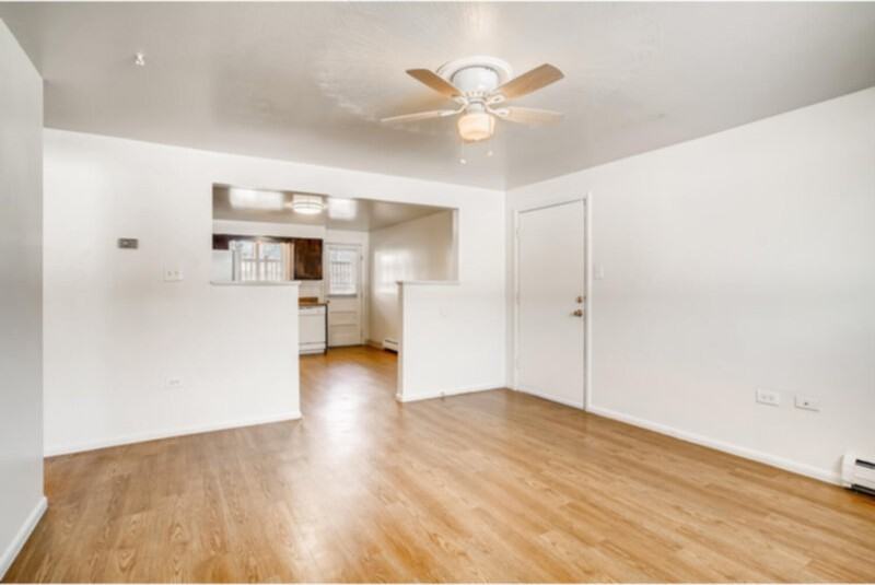 290 S Hoyt St #4 - Photo 3 of 26
