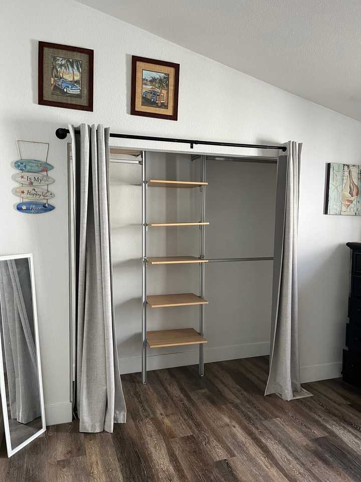 21851 Newland St - Photo 5 of 14