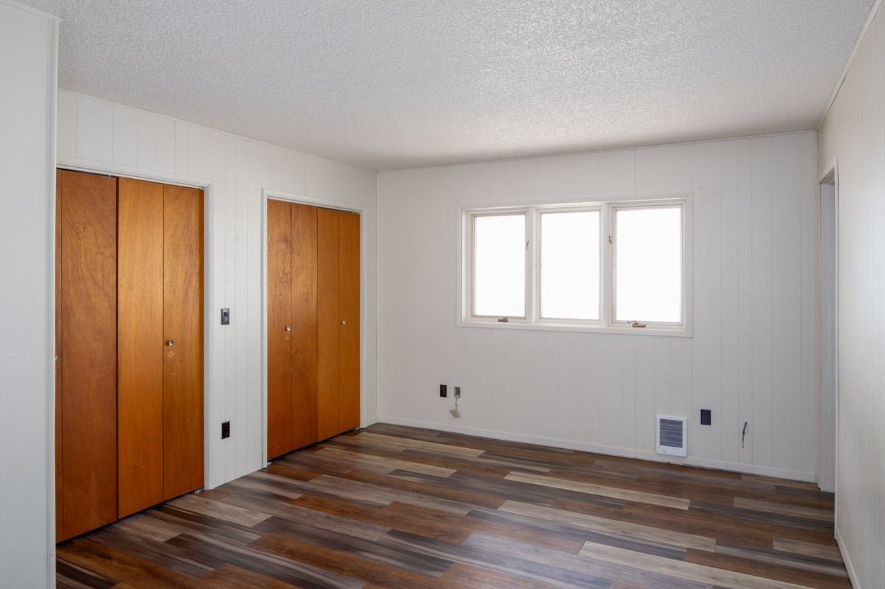 213 E Missoula Ave - Photo 7 of 15