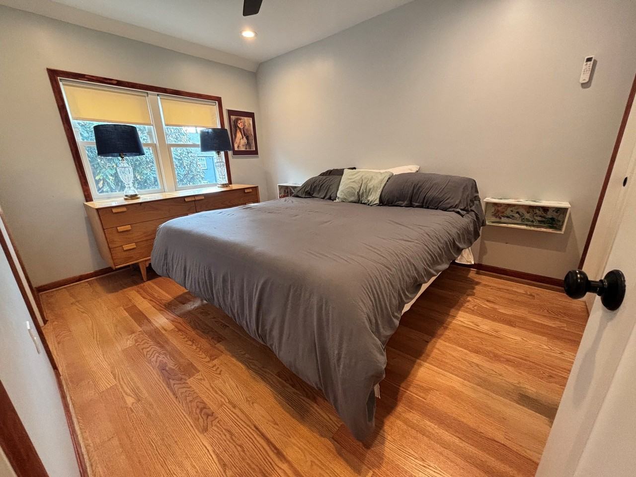 335 18th Pl Ne - Photo 5 of 11