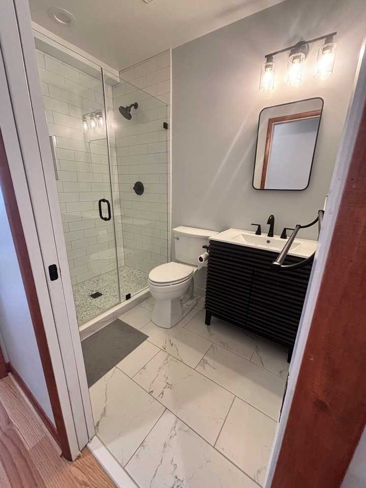 335 18th Pl Ne - Photo 7 of 11