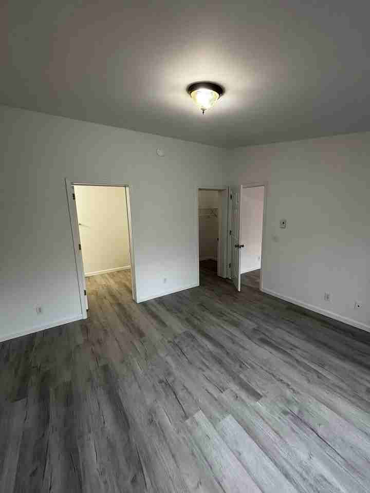 9294 Bluebird Ct - Photo 3 of 11
