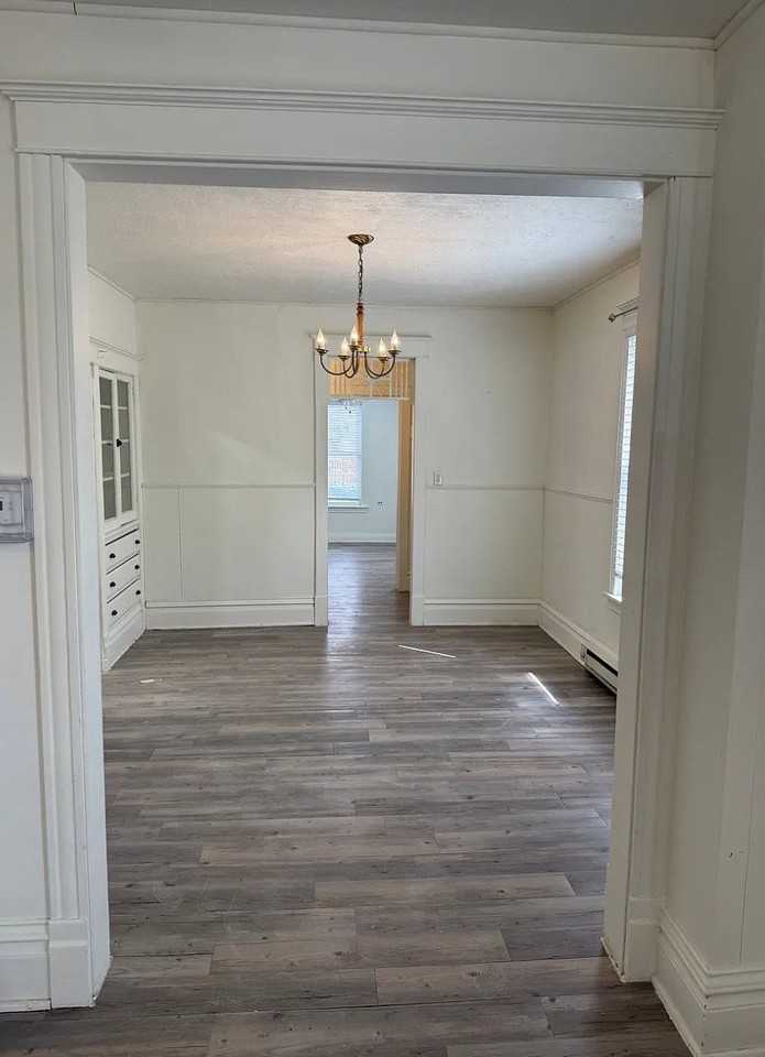 728 N Madison St #1 - Photo 4 of 11