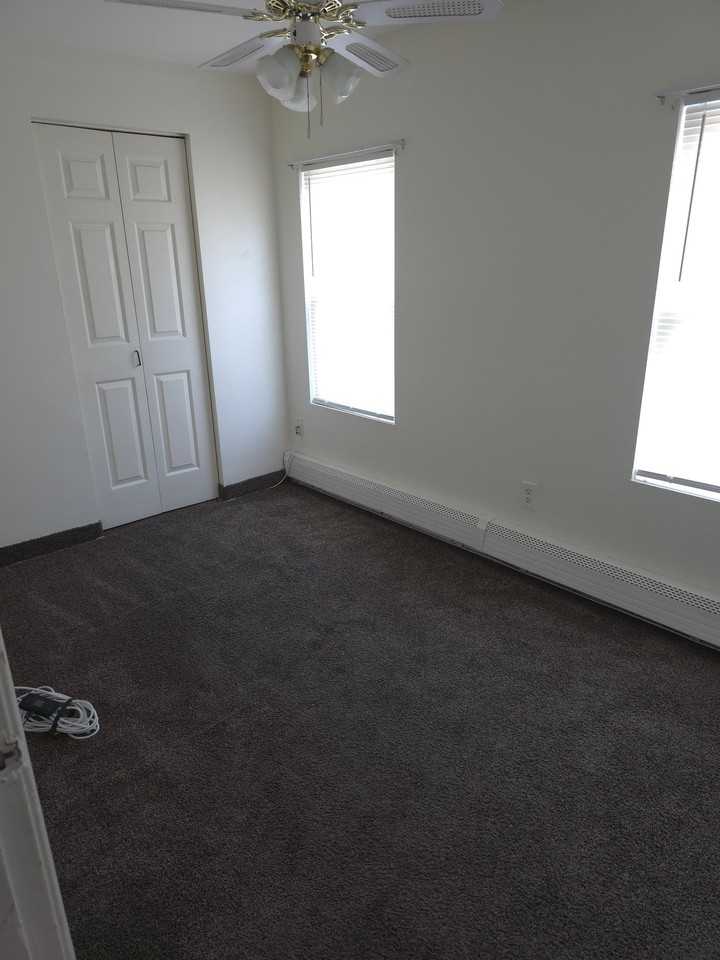 75 Chestnut St #2ndFL - Photo 5 of 17