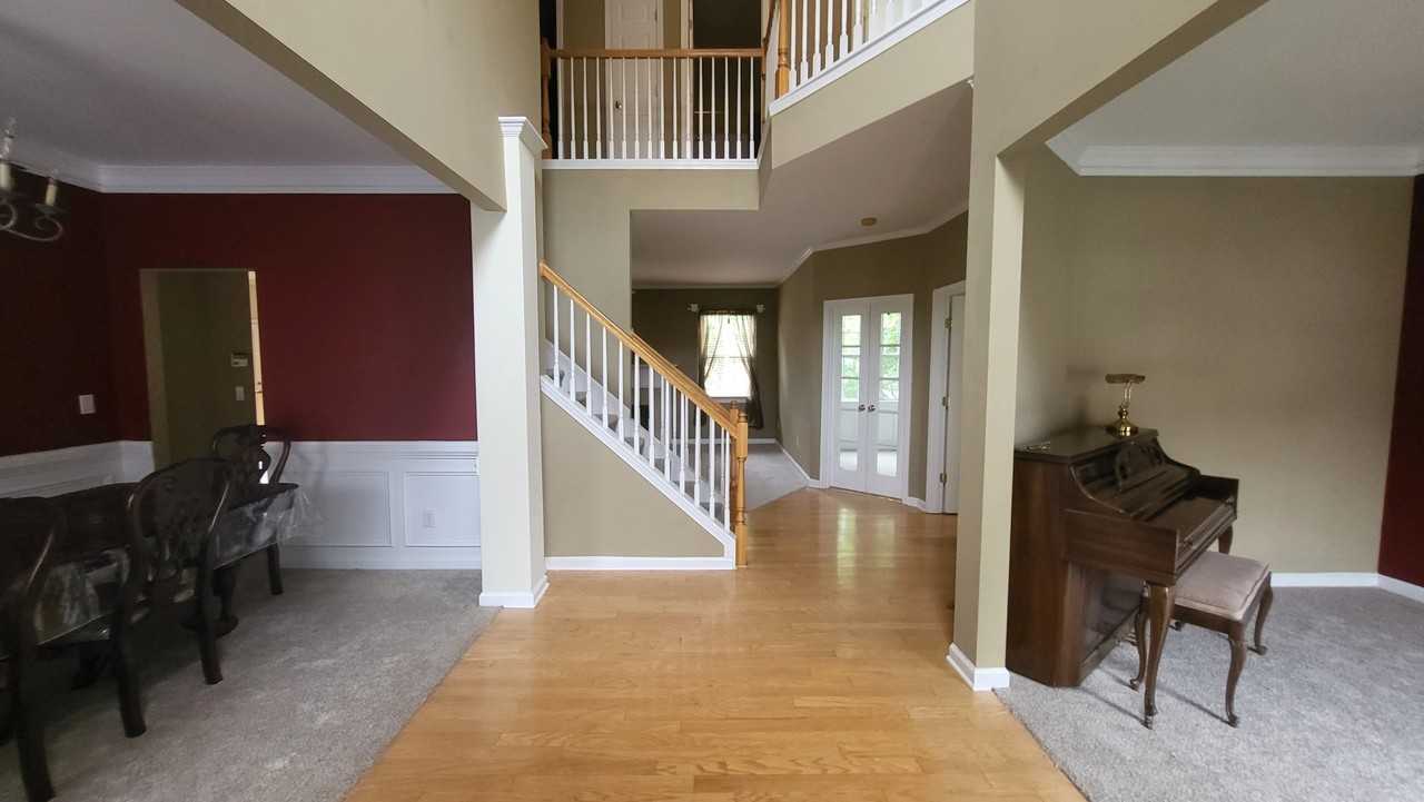 4810 Edinburgh Dr - Photo 2 of 44