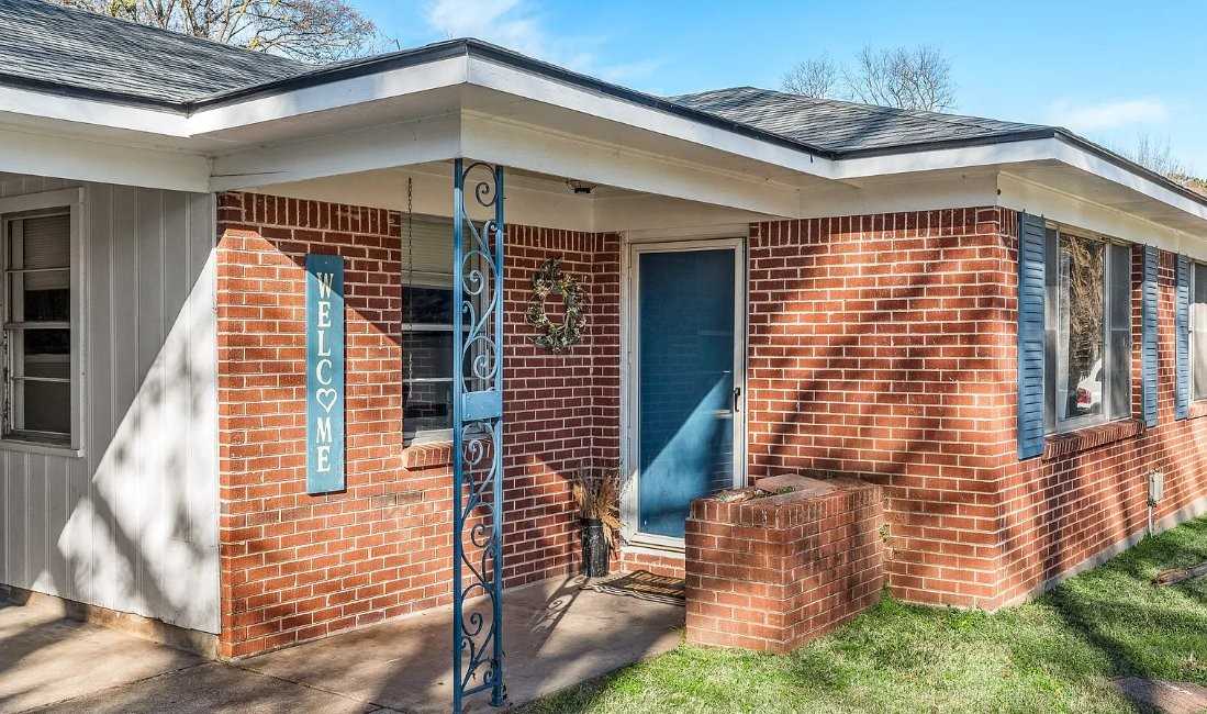 728 Kimbrough St - Photo 3 of 20